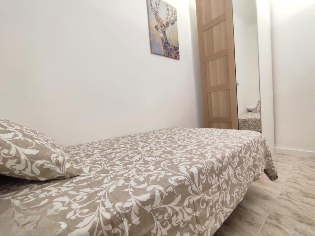 Cardenosa Habitaciones Madrid Eksteriør bilde